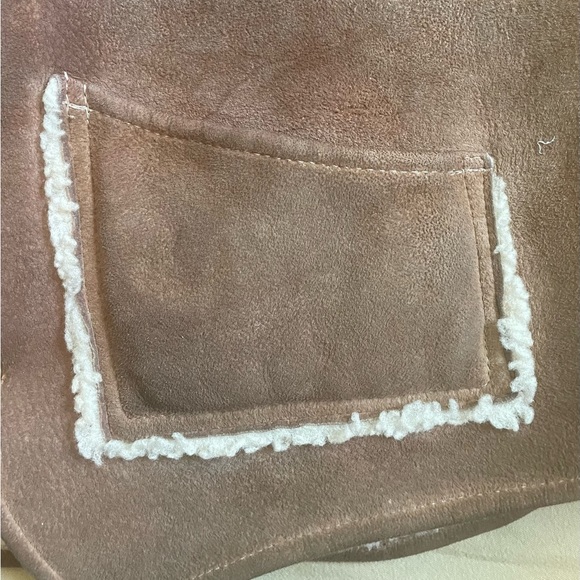 Men’s Vintage Heavy Leather Vest - Picture 5 of 11